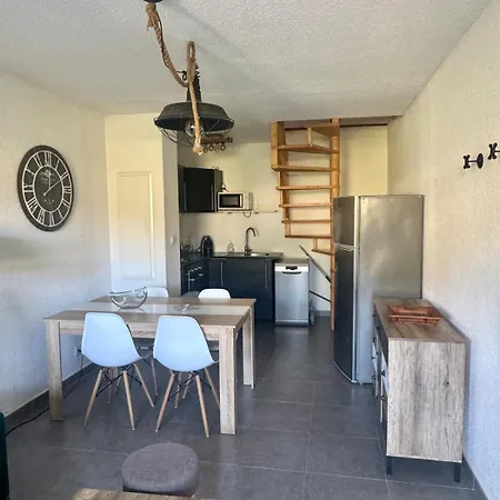 2-bedroom Golf Duplex In St Tropez *